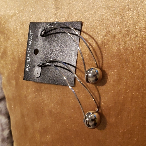 10 damaged jewelry items. - Picture 13 of 16